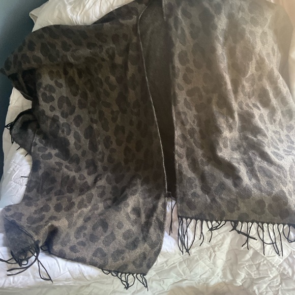 WOOLWRICH ONE SIZE Shaw leopard sweater kimono BROWN BLACK very cute wrap scarf - Picture 6 of 8